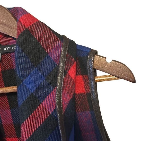 Hyfve‎ Plaid Vest Womens Medium Drape Front Faux Leather Trim Red Blue - Picture 3 of 5